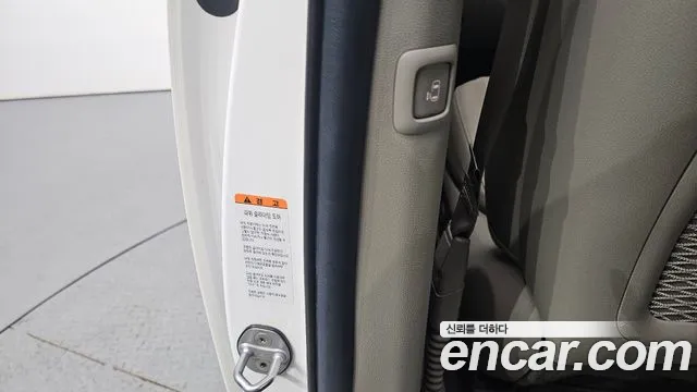 Kia The New Carnival id 2348028 из Кореи 8