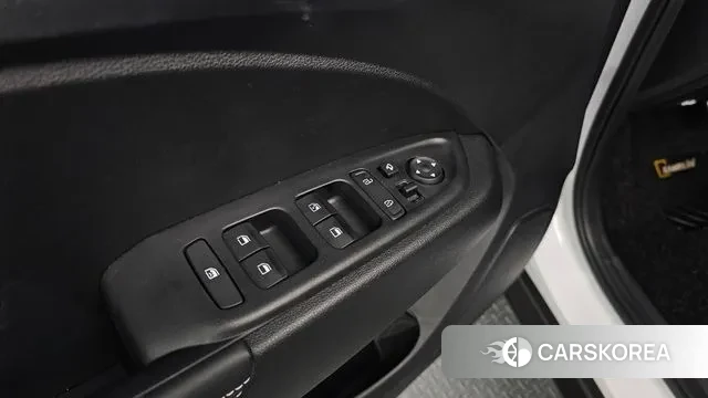 Hyundai Venue id 3758514 из Кореи 8