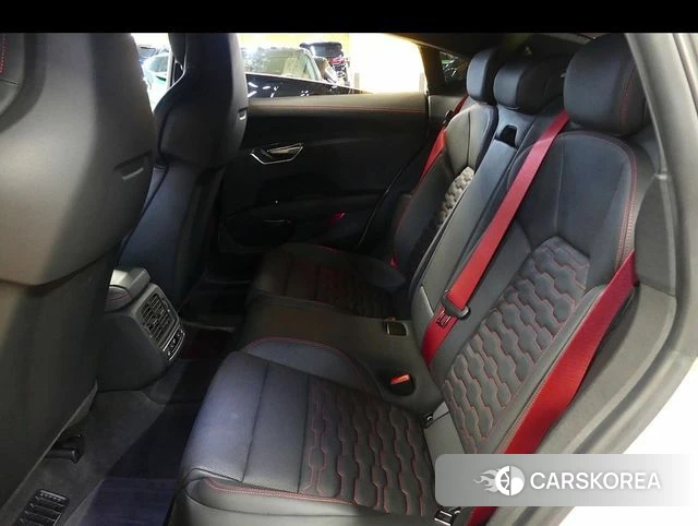 Audi RS e-Tron GT id 4541755 из Кореи 8