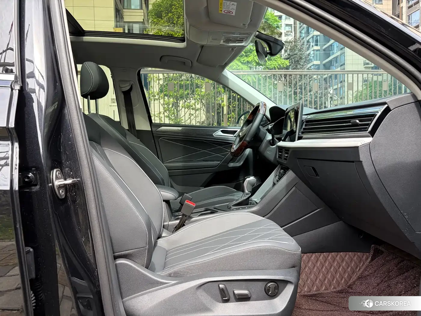 Volkswagen Tiguan L id 4680630 из Китая 8
