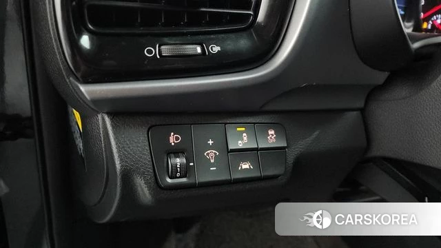 Kia Stonic id 3924819 из Кореи 8