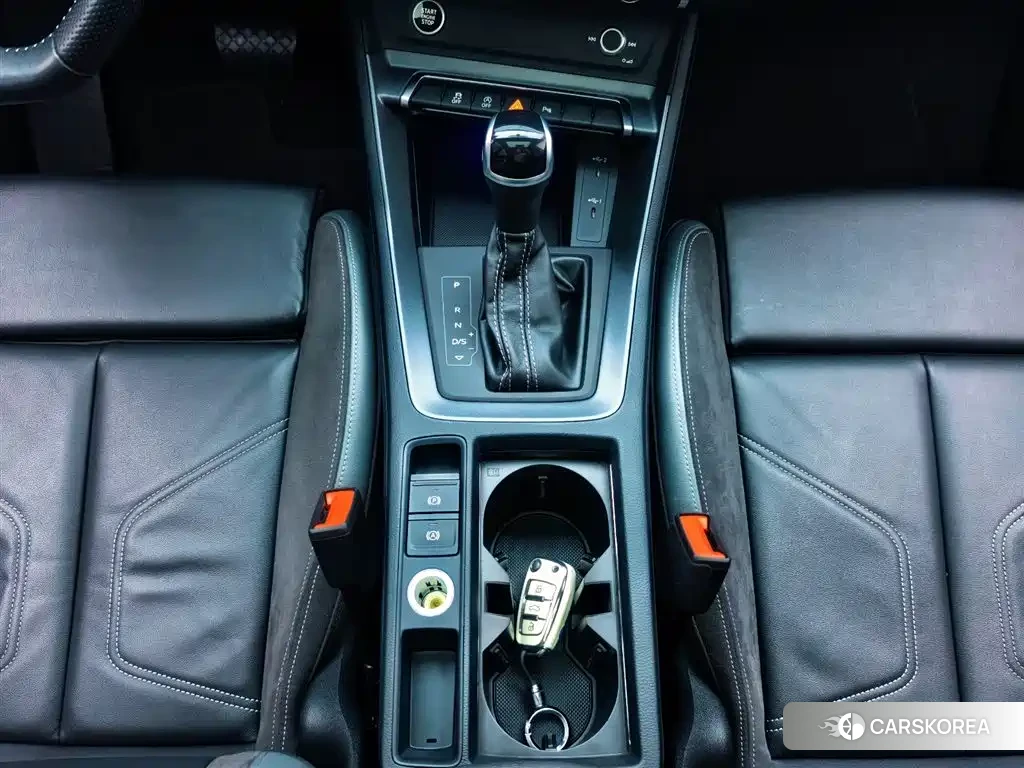 Audi Q3 Sportback id 4599714 из Китая 8