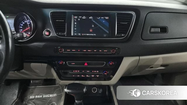 Kia The New Carnival id 4351048 из Кореи 8