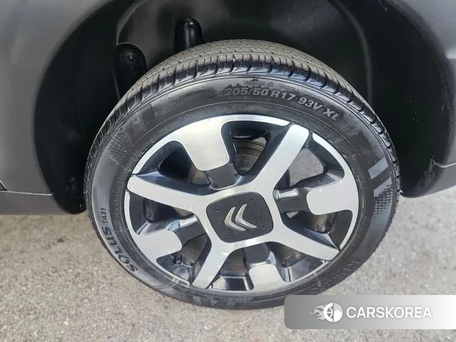 Citroen / DS C4 Cactus id 3779074 из Кореи 8