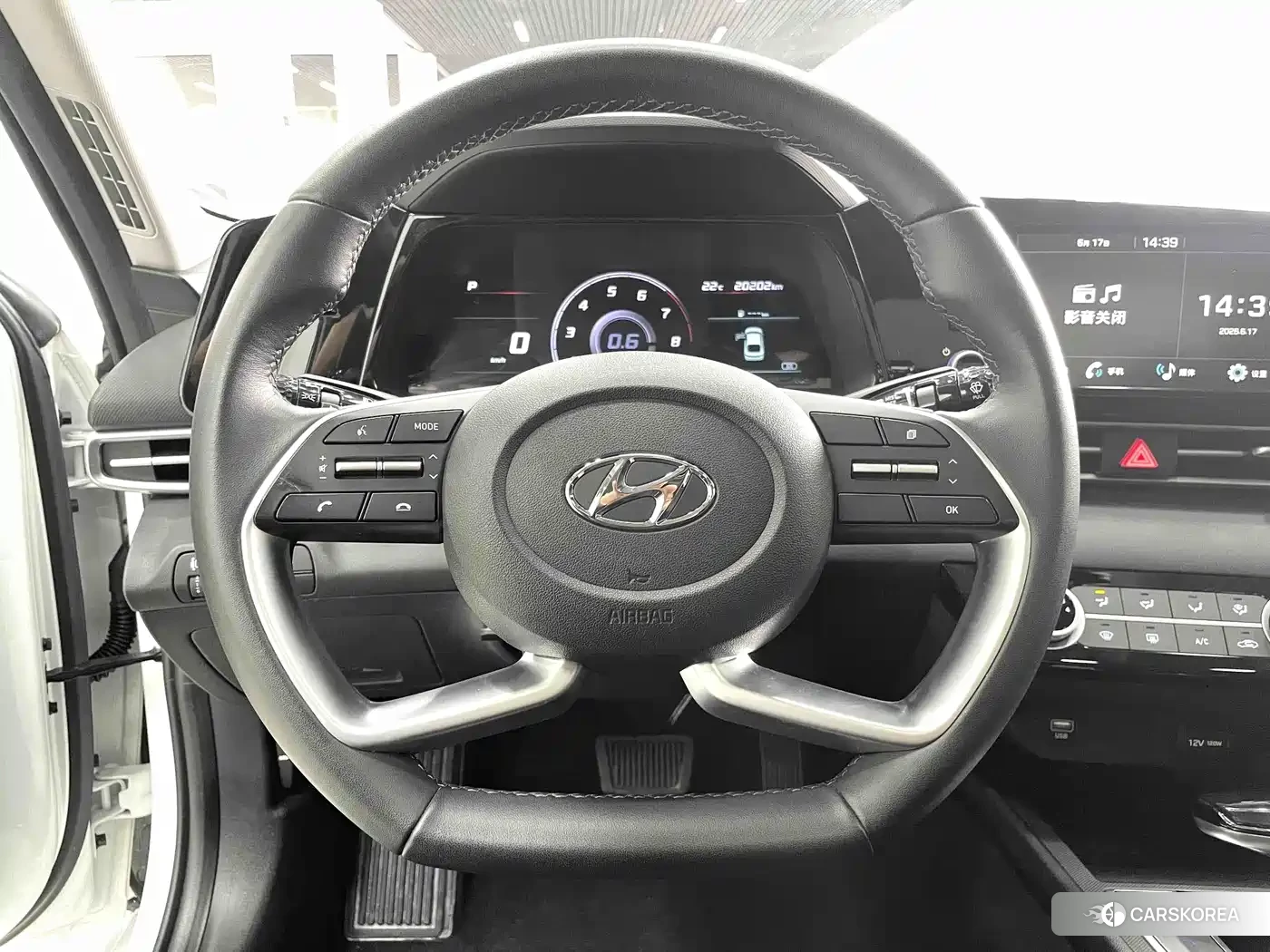 Hyundai Elantra id 4649310 из Китая 8