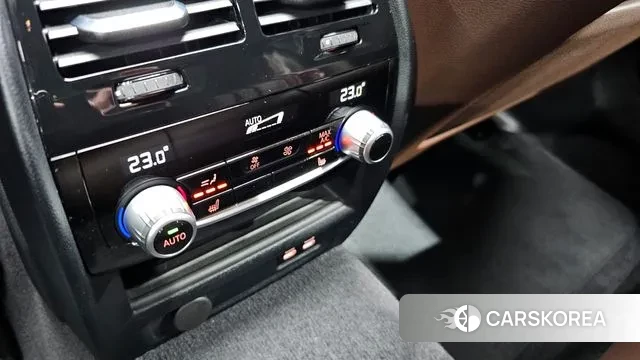 BMW 5 Series (G30) id 3312955 из Кореи 8