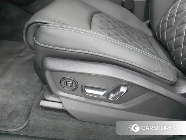 Audi Q7 (4M) id 4634899 из Кореи 8