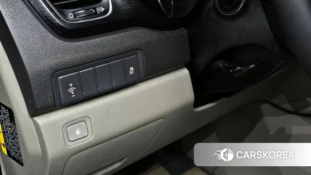 Kia All New Carnival id 3861854 из Кореи 8