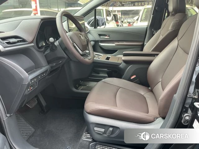 Toyota Grevia id 4261227 из Китая 8