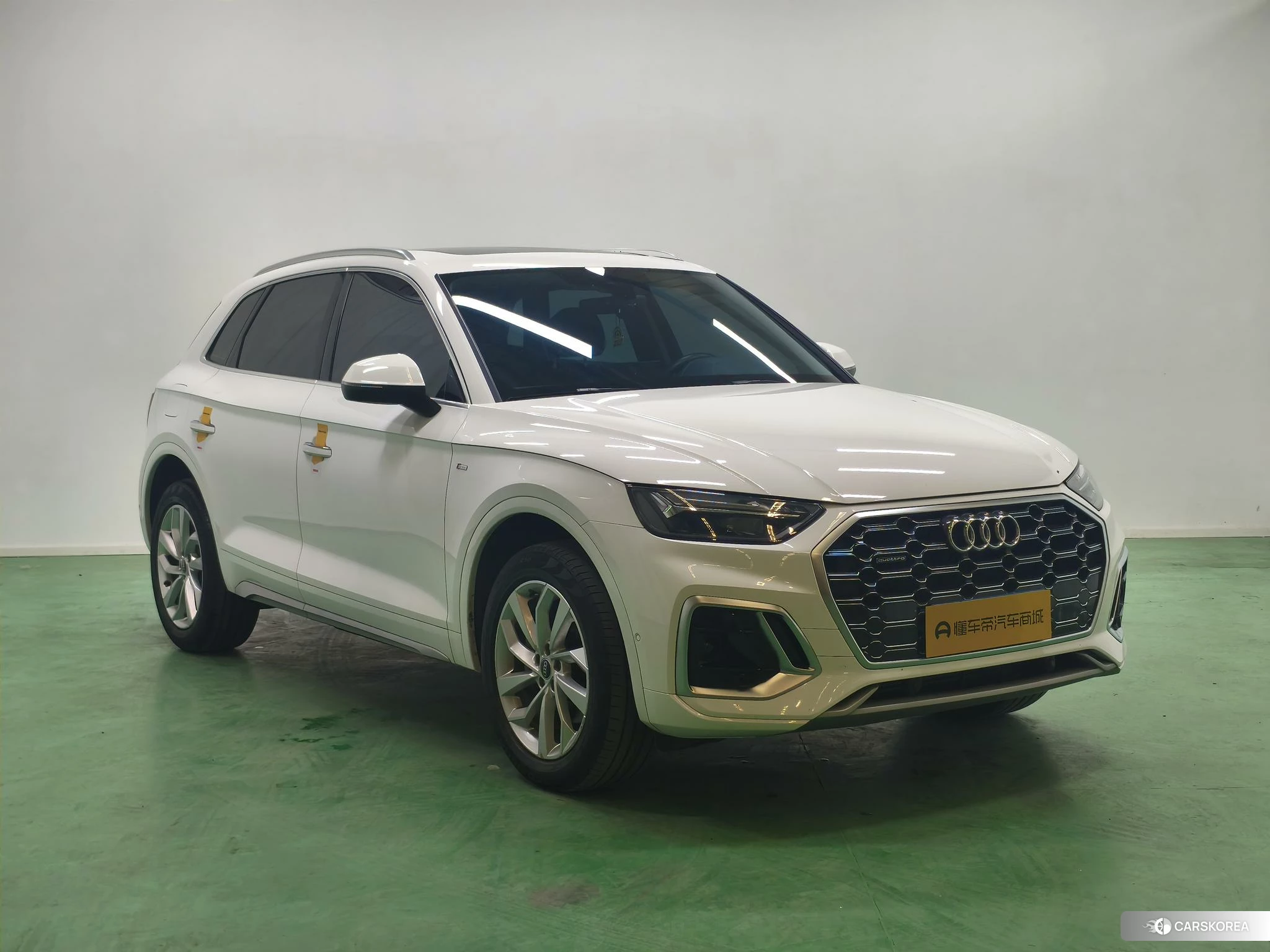 Audi Q5L id 4413269 из Китая 8
