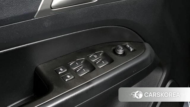 Ssangyong Rexton Sports id 3853975 из Кореи 8