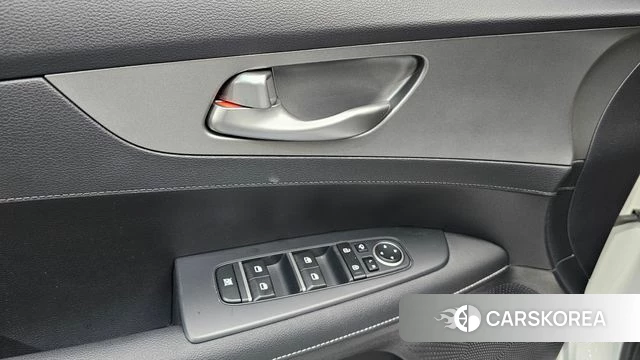 Kia Come New K3 id 3942558 из Кореи 8