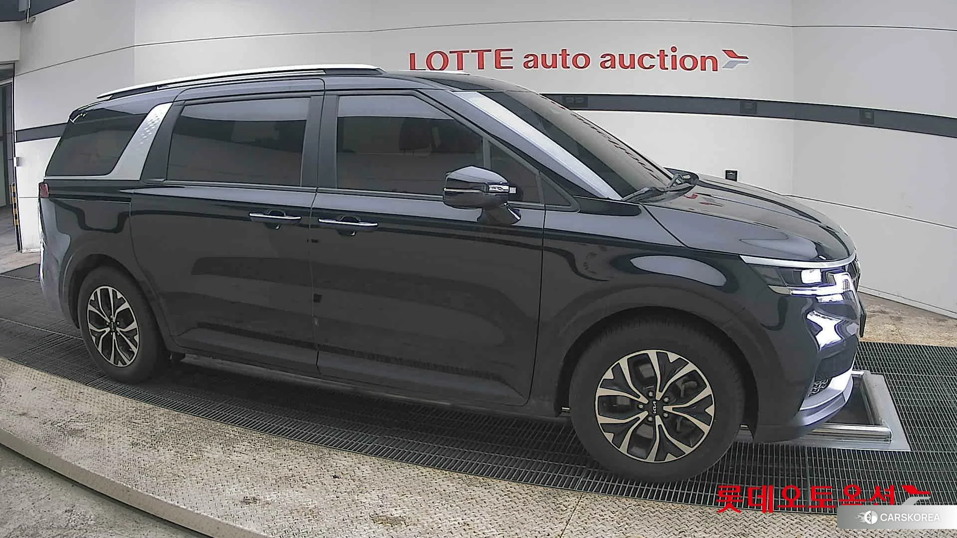 Kia Carnival id 3888413 из Кореи 8