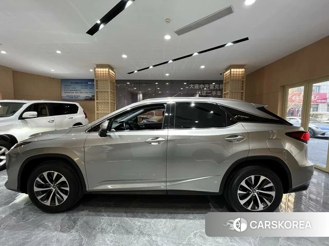Lexus RX id 4274416 из Китая 8