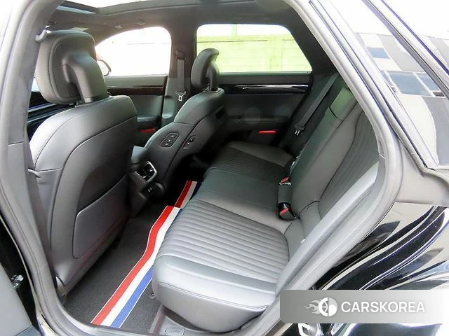 Hyundai Grandeur Hybrid (GN7) id 4354021 из Кореи 8