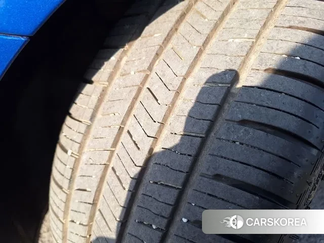 Hyundai Veloster (JS) id 3595432 из Кореи 8