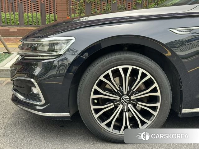 Volkswagen Huiang id 4272914 из Китая 8