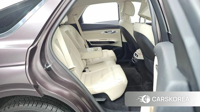 Genesis GV70 id 3923584 из Кореи 8