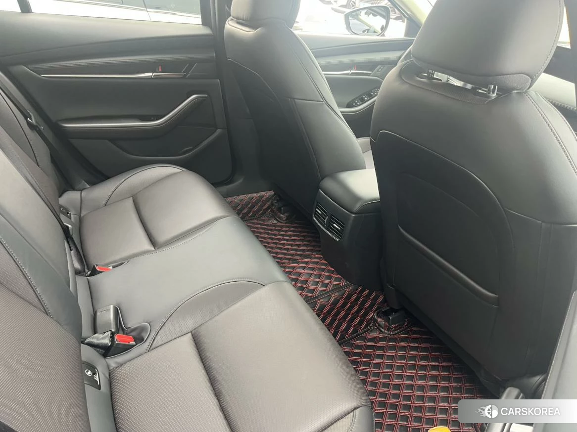 Mazda 3 id 4510543 из Китая 8