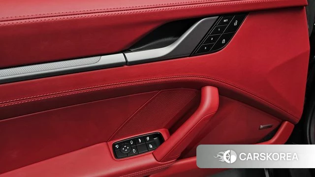 Porsche 911(992) id 4715196 из Кореи 8