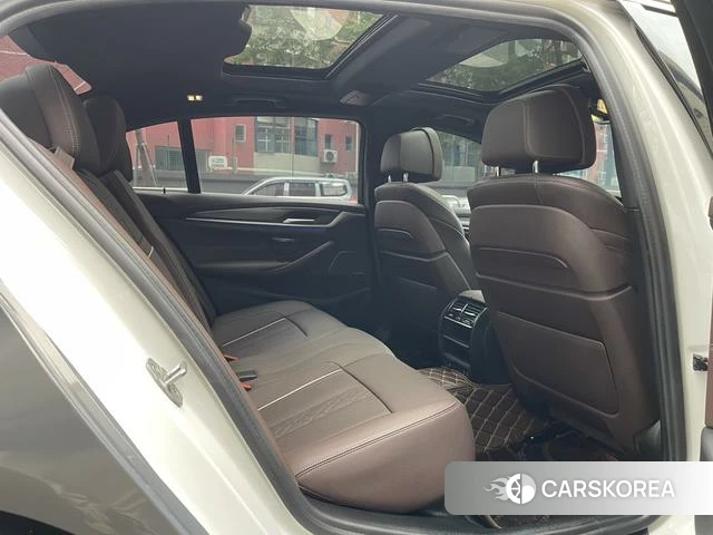 BMW 5 series PHEV id 4278436 из Китая 8