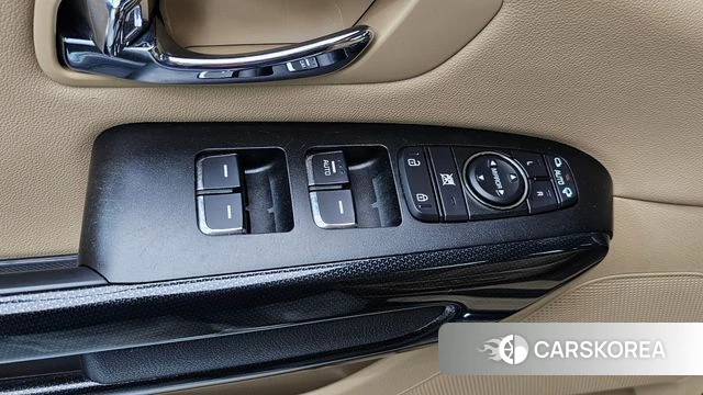 Kia All New Carnival id 4931202 из Кореи 8