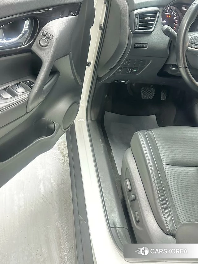 Nissan Qijun id 3902281 из Китая 8