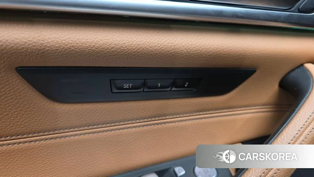 BMW 5 Series (G30) id 3963964 из Кореи 8