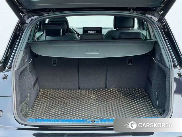 Audi Q5L id 4328578 из Китая 8