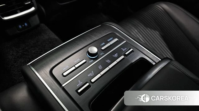 Hyundai Grandeur (GN7) id 4178387 из Кореи 8