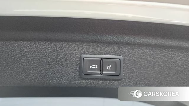 Audi Q3 (F3) id 4194186 из Кореи 8