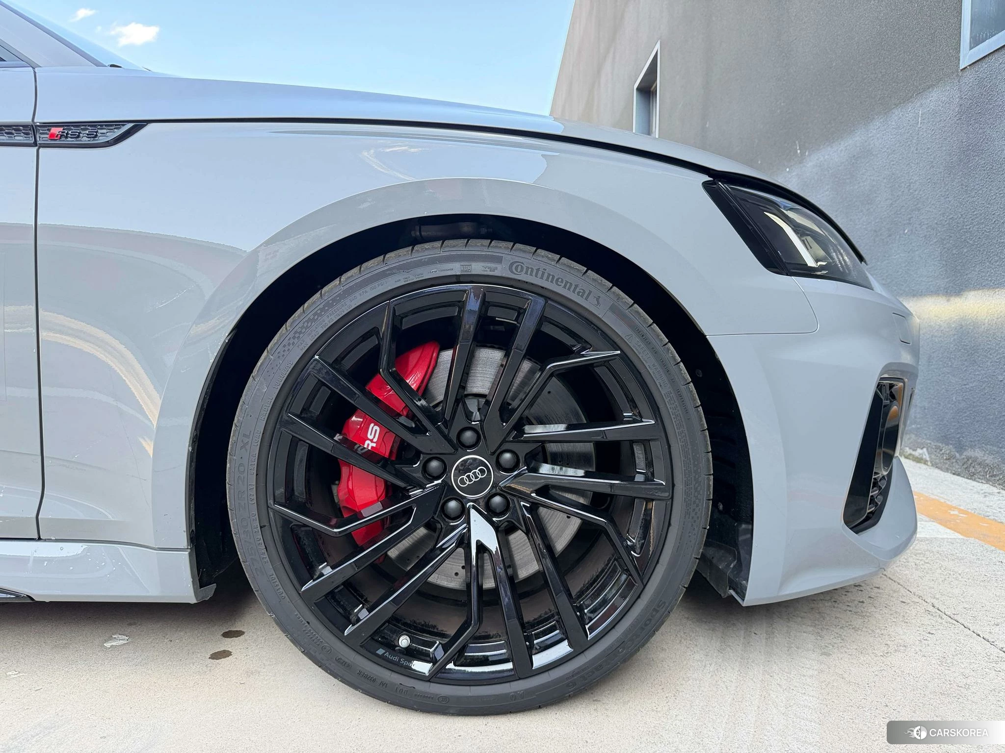 Audi RS 5 id 4473906 из Китая 8