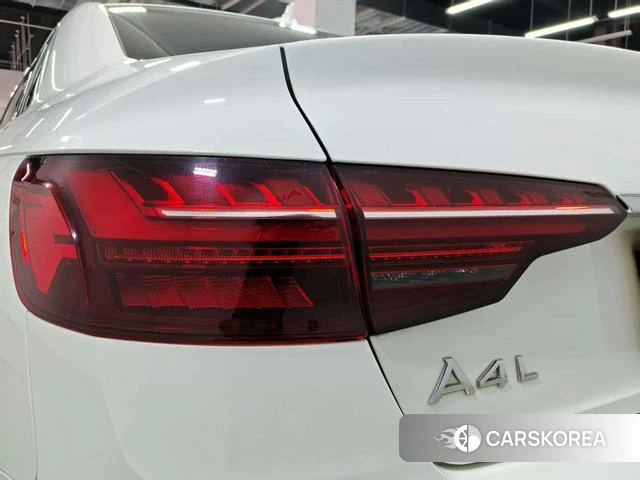 Audi A4L id 4366041 из Китая 8