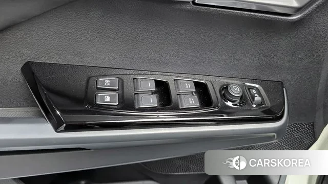 Ssangyong Torres id 3615387 из Кореи 8