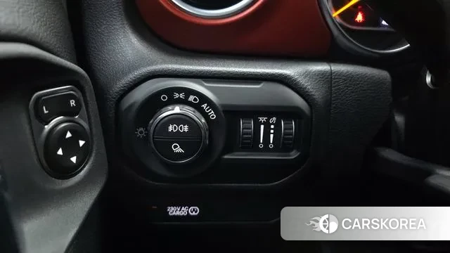 Jeep Gladiator (JT) id 3347905 из Кореи 8