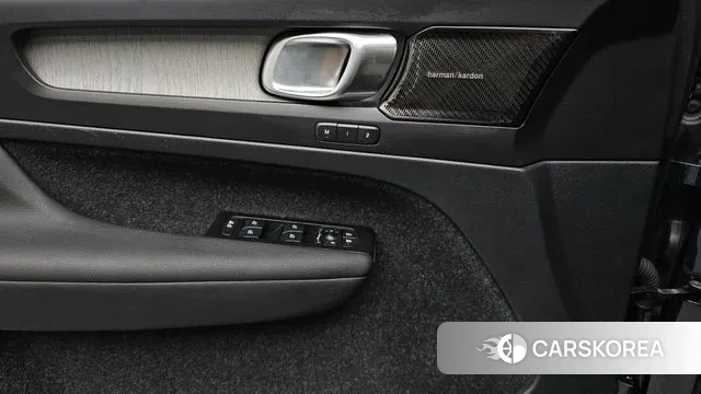 Volvo XC40 id 3459015 из Кореи 8