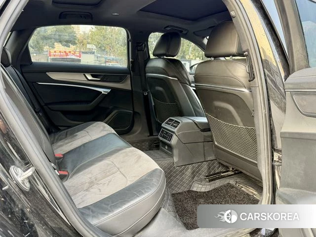 Audi A6L id 4256723 из Китая 8