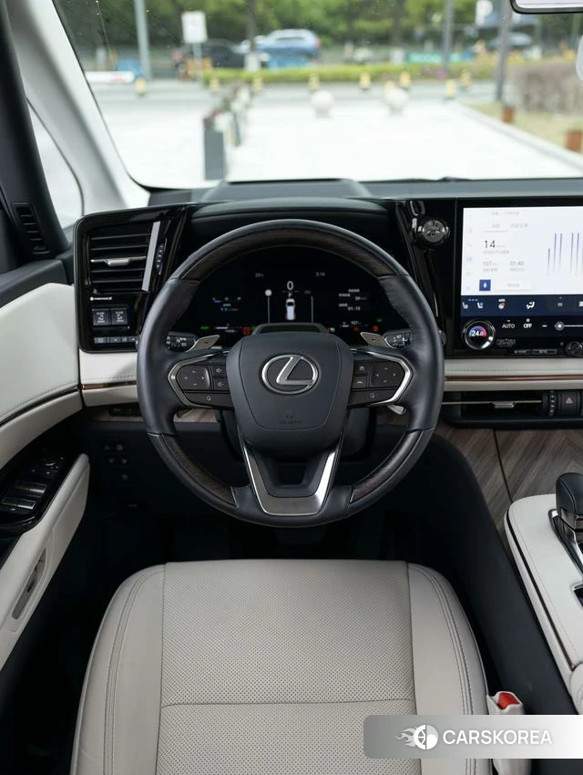 Lexus LM id 4300044 из Китая 8