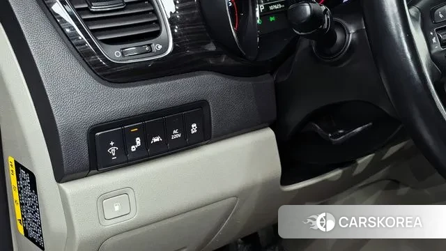 Kia The New Carnival id 3713677 из Кореи 8