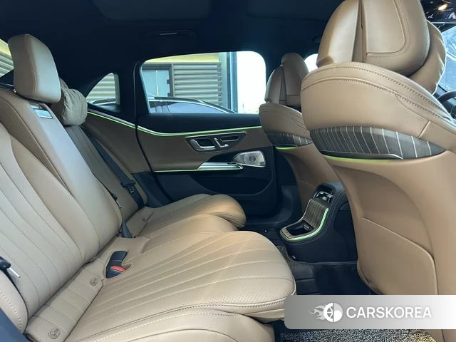 Mercedes-Benz E-class id 4300437 из Китая 8