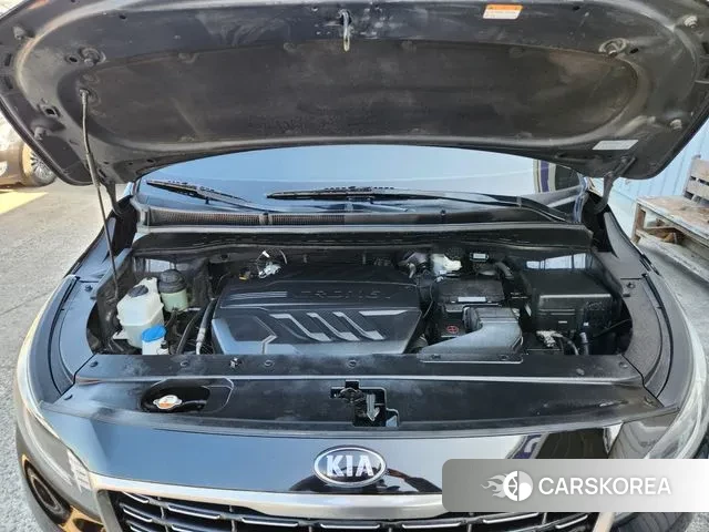 Kia The New Carnival id 3643784 из Кореи 8