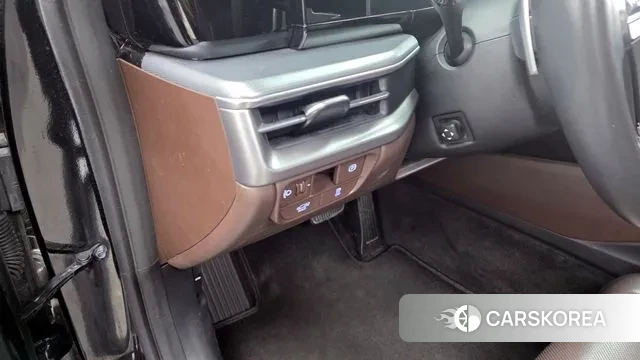 Hyundai Grandeur (GN7) id 3432216 из Кореи 8