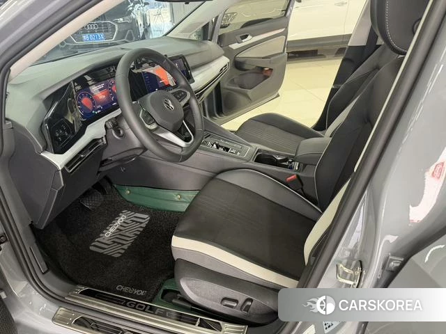 Volkswagen Golf id 4290869 из Китая 8