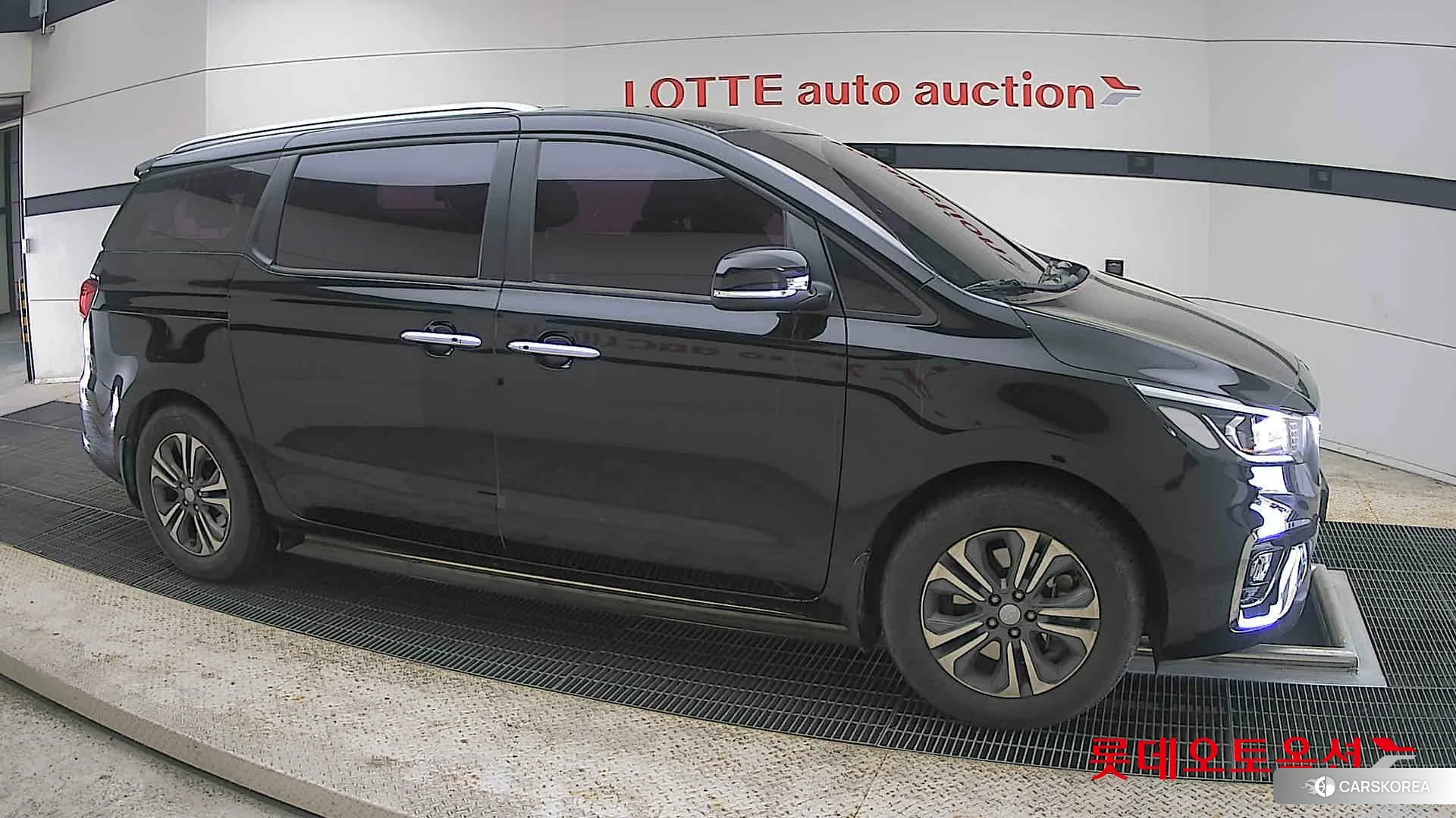 Kia Carnival id 4289556 из Кореи 8
