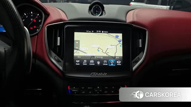 Maserati Ghibli id 3499917 из Кореи 8