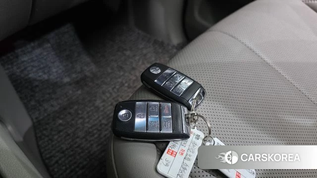 Kia The New Carnival id 4737373 из Кореи 8