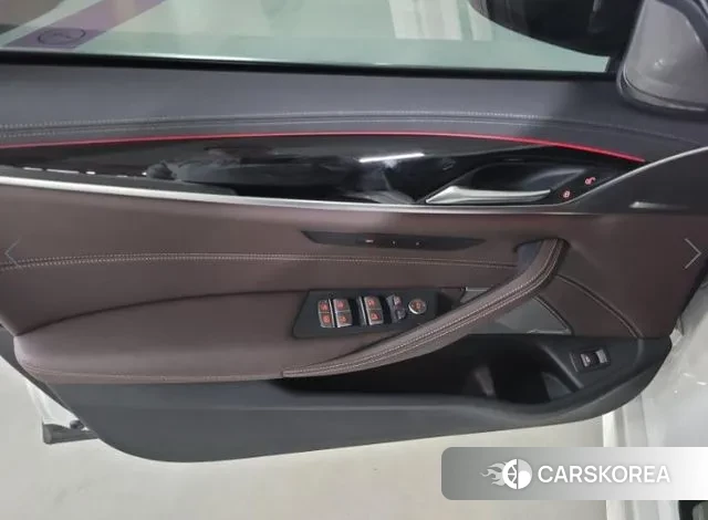 BMW 5 Series (G30) id 3468276 из Кореи 8