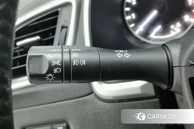 Nissan Loulan id 4210593 из Китая 8