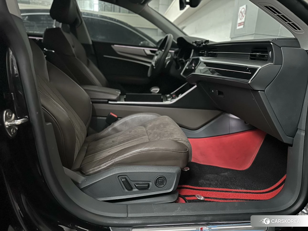 Audi A7L id 4479752 из Китая 8