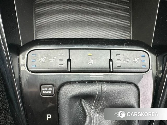 Kia Stonic id 4225640 из Кореи 8